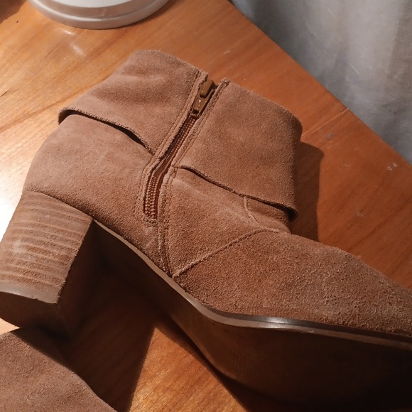 Matisse Brown Suede Ankle Boots Size 9 - Picture 4 of 10